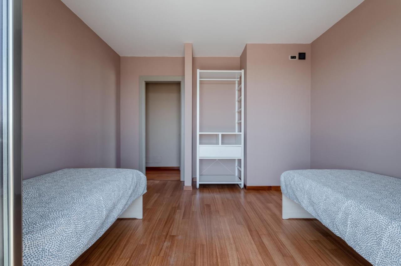 Etna View Superior Flat With Terrace And Jacuzzi Apartment Catania Bagian luar foto